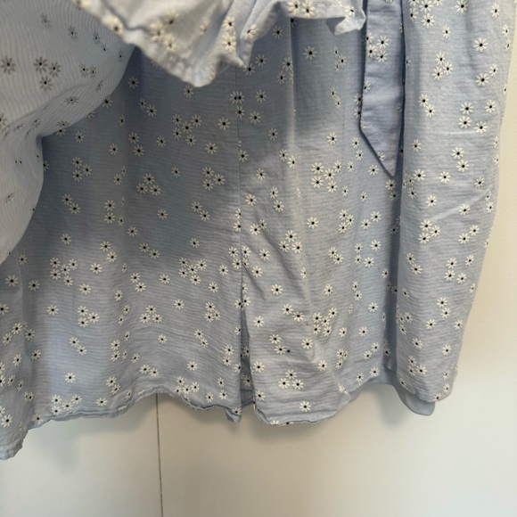 Wild Fable Daisy Floral Romper Light Baby Blue - Picture 4 of 6